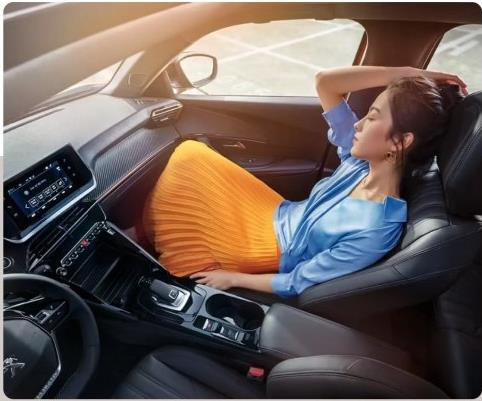 ?车内“炸弹”，，，，，，，，一定要小心这些隐形“杀手”